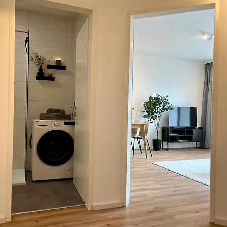 Stilvolles City-apartment Mit Suedbalkon & Tiefgarage Daire Wels
