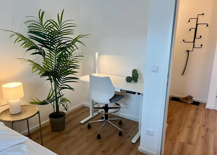 Stilvolles City-apartment Mit Suedbalkon & Tiefgarage