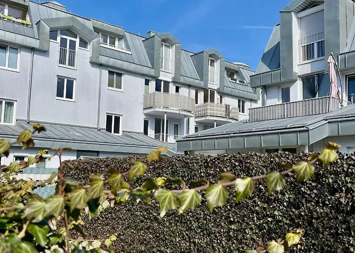 Stilvolles City-apartment Mit Suedbalkon & Tiefgarage * 韦尔斯